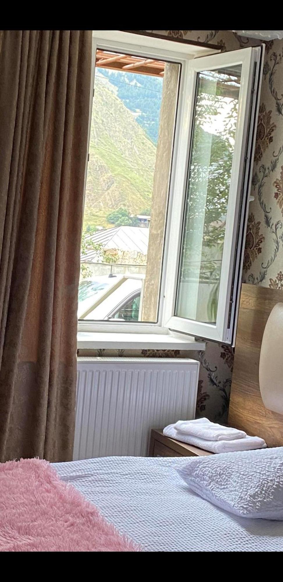 Guest House Misho Kazbegi Exterior foto